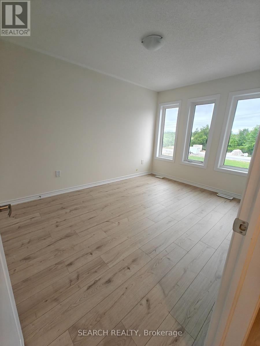 60 Hickey Lane, Kawartha Lakes (Lindsay), Ontario  K9V 0T2 - Photo 11 - X12451486