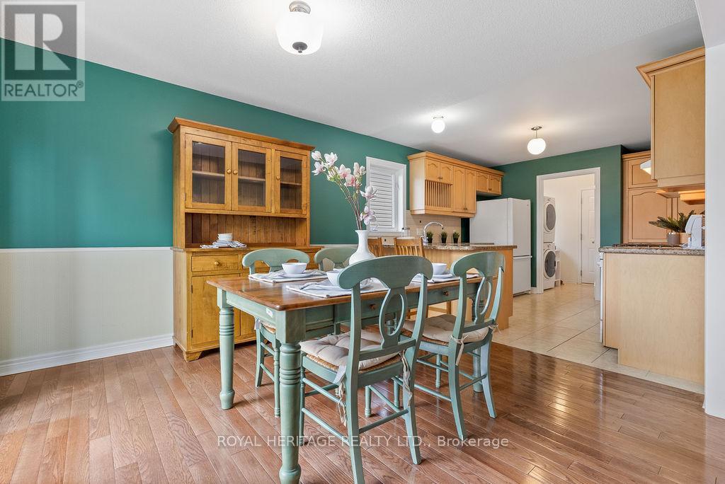19 Thrushwood Trail, Kawartha Lakes (Lindsay), Ontario  K9V 0B1 - Photo 10 - X12451577
