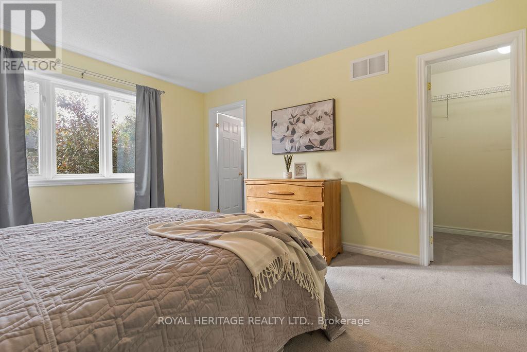 19 Thrushwood Trail, Kawartha Lakes (Lindsay), Ontario  K9V 0B1 - Photo 24 - X12451577