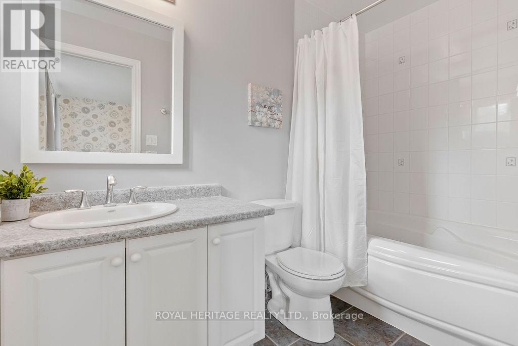 19 Thrushwood Trail, Kawartha Lakes (Lindsay), Ontario  K9V 0B1 - Photo 26 - X12451577