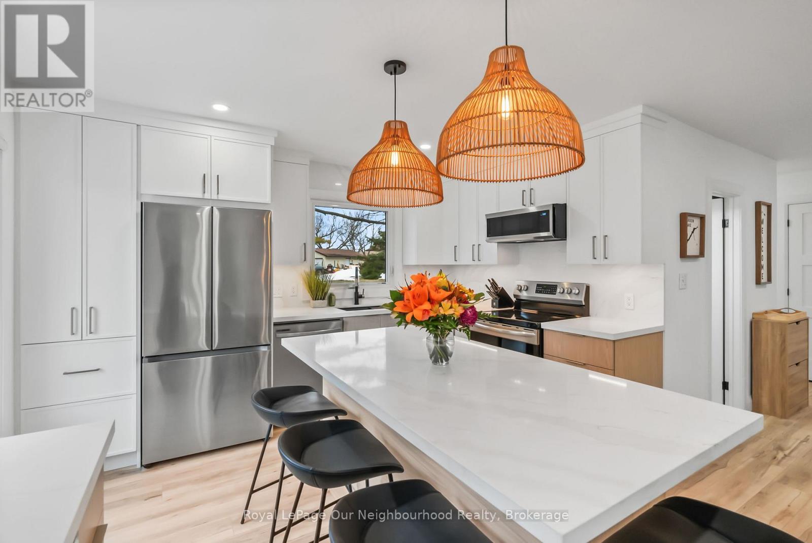 194 Snug Harbour Road, Kawartha Lakes (Lindsay), Ontario  K9V 4R6 - Photo 14 - X12451902