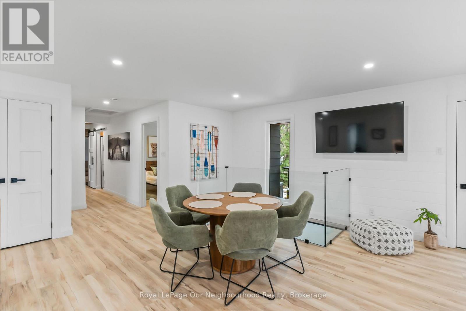 194 Snug Harbour Road, Kawartha Lakes (Lindsay), Ontario  K9V 4R6 - Photo 8 - X12451902