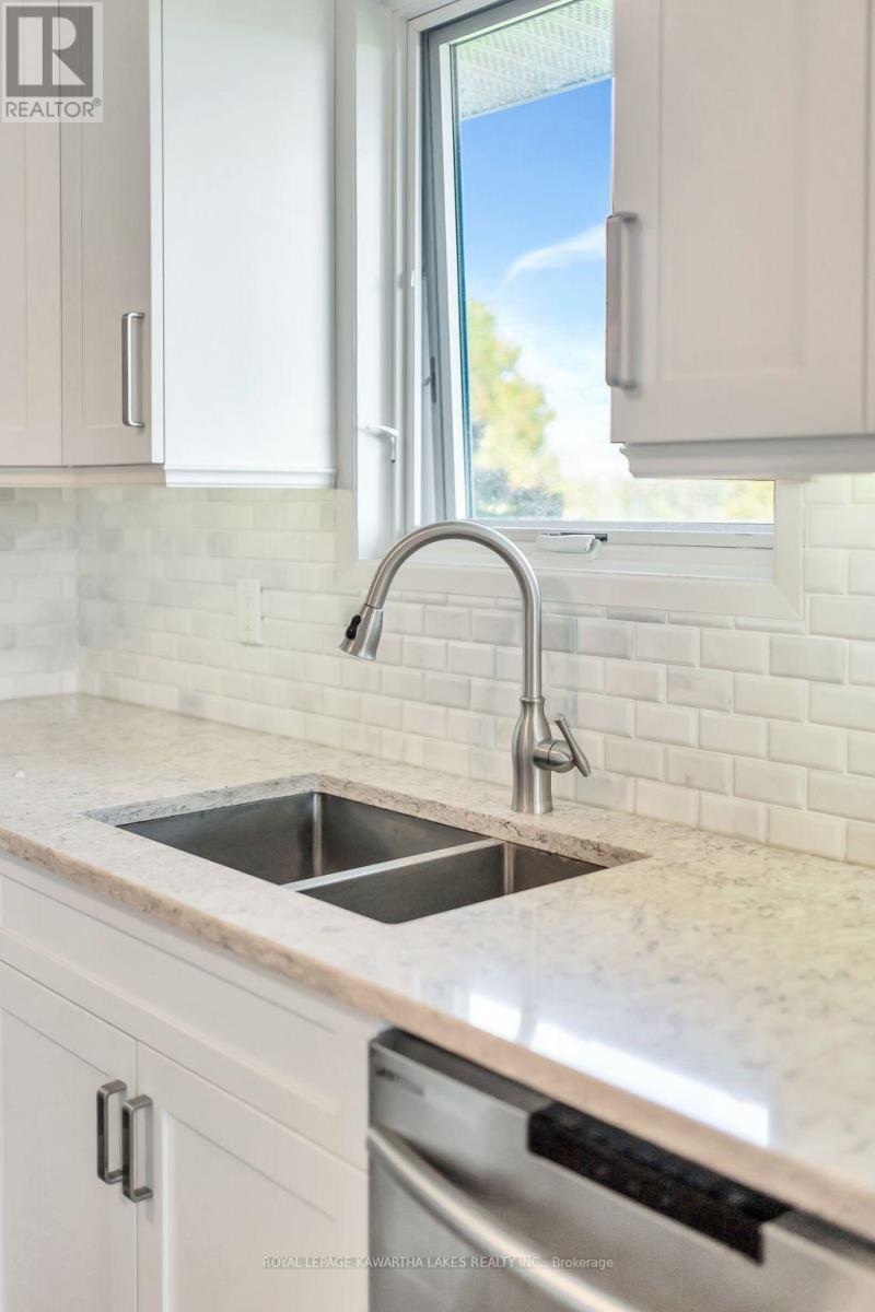 1240 Meadowview Road, Kawartha Lakes (Emily), Ontario  K0L 2W0 - Photo 20 - X12452116