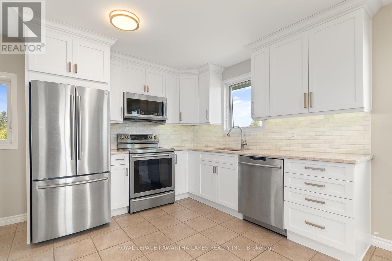 1240 Meadowview Road, Kawartha Lakes (Emily), Ontario  K0L 2W0 - Photo 21 - X12452116