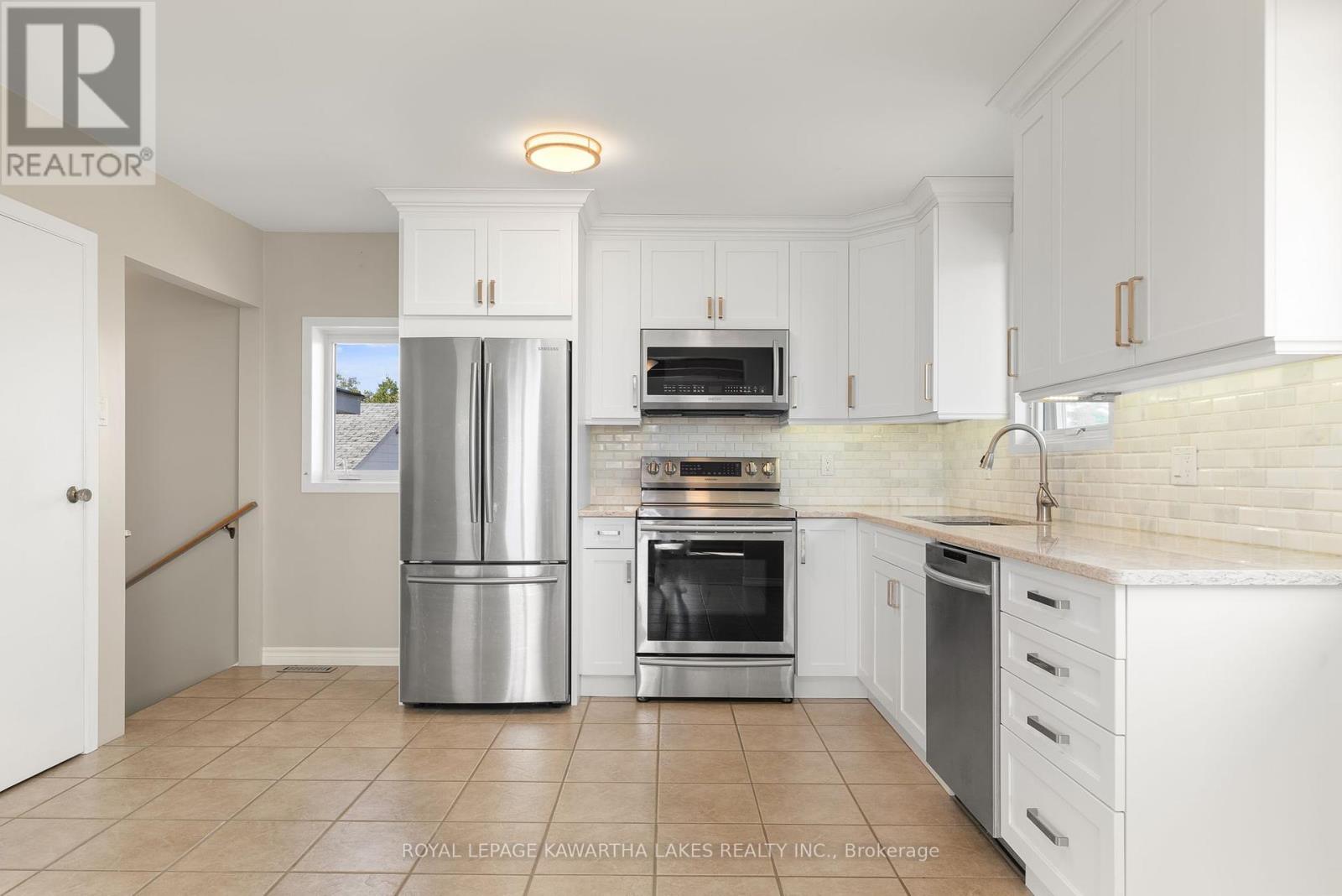 1240 Meadowview Road, Kawartha Lakes (Emily), Ontario  K0L 2W0 - Photo 22 - X12452116