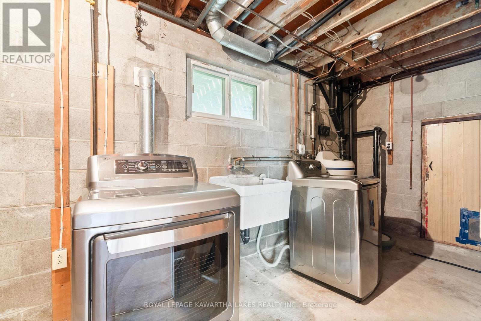 1240 Meadowview Road, Kawartha Lakes (Emily), Ontario  K0L 2W0 - Photo 38 - X12452116