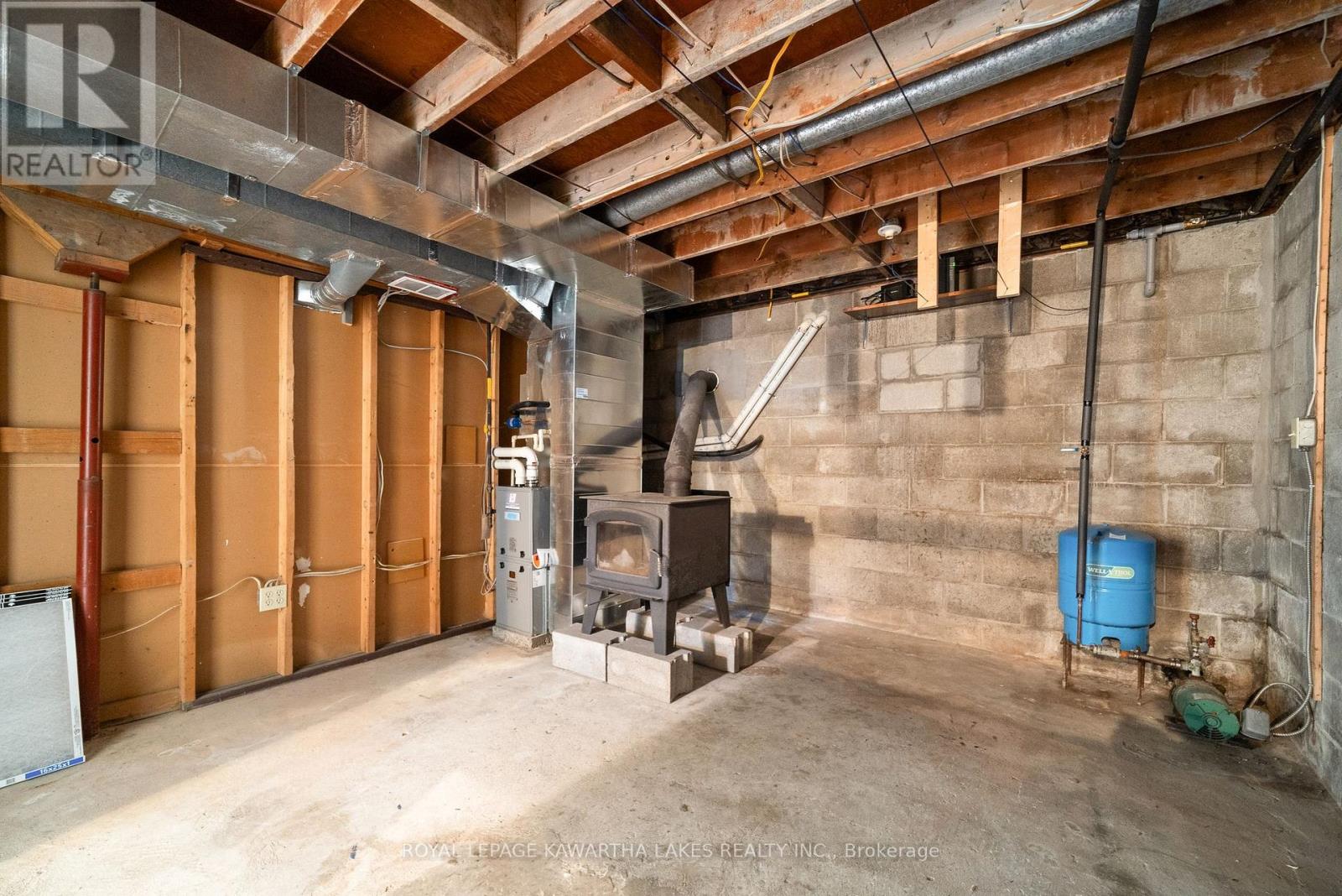 1240 Meadowview Road, Kawartha Lakes (Emily), Ontario  K0L 2W0 - Photo 40 - X12452116