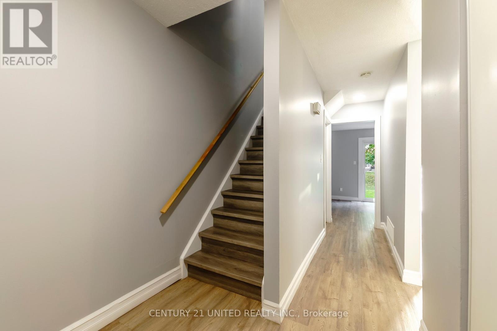 61 - 996 Sydenham Road, Peterborough (Ashburnham Ward 4), Ontario  K9J 7V7 - Photo 2 - X12452217