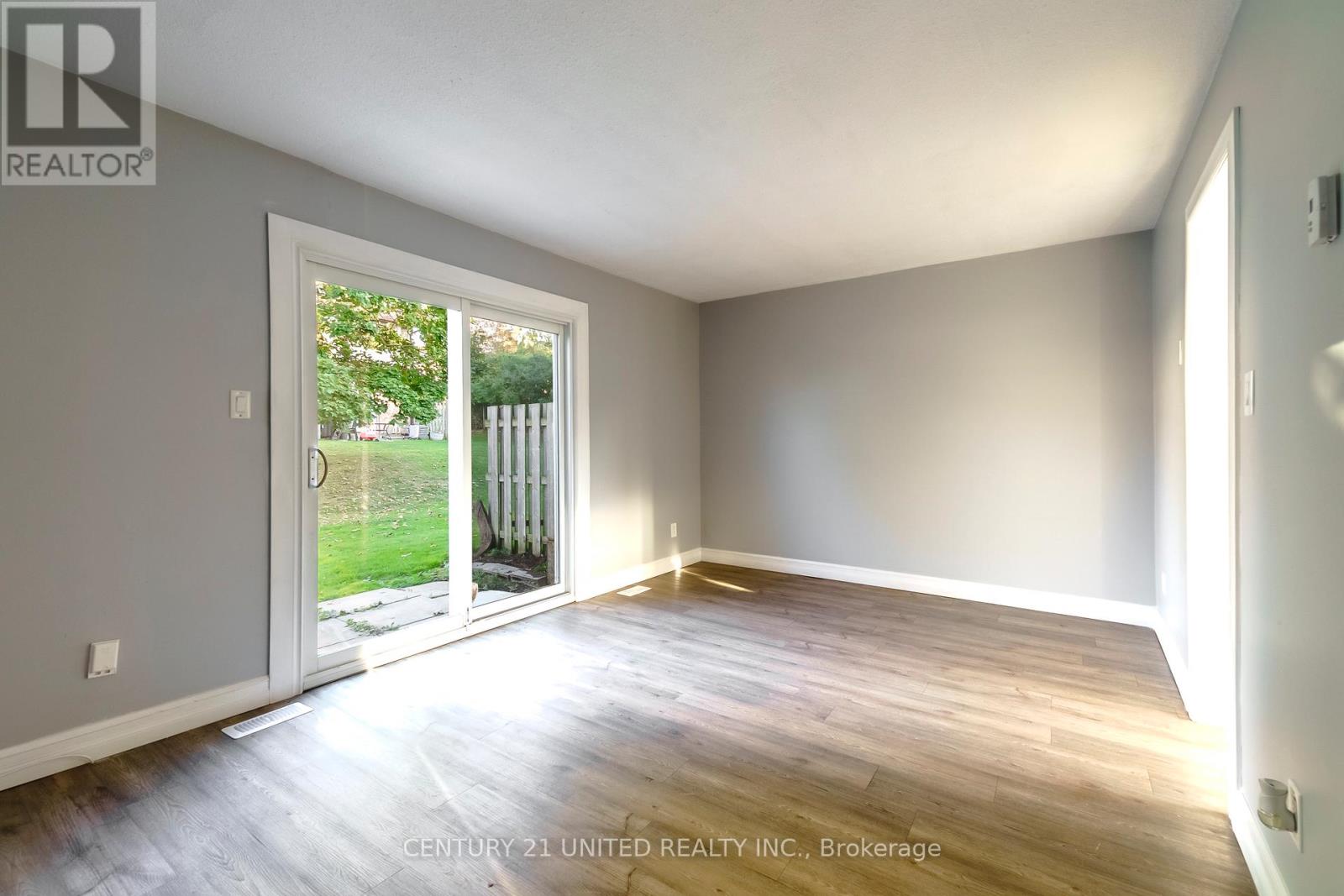 61 - 996 Sydenham Road, Peterborough (Ashburnham Ward 4), Ontario  K9J 7V7 - Photo 4 - X12452217