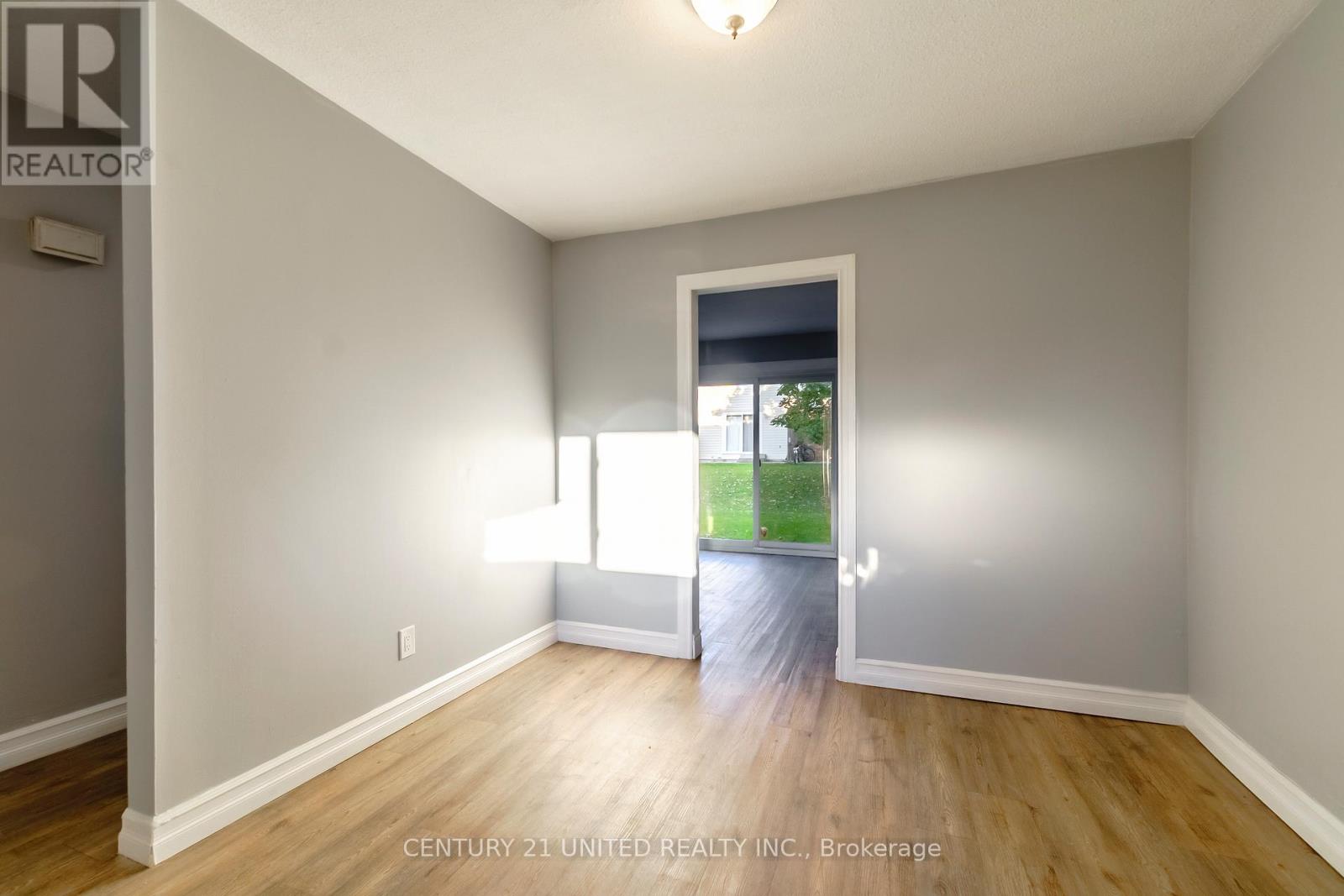 61 - 996 Sydenham Road, Peterborough (Ashburnham Ward 4), Ontario  K9J 7V7 - Photo 7 - X12452217