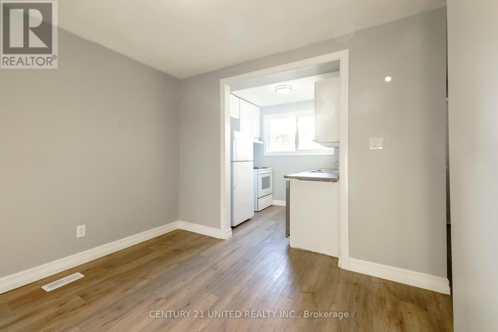 61 - 996 Sydenham Road, Peterborough (Ashburnham Ward 4), Ontario  K9J 7V7 - Photo 8 - X12452217