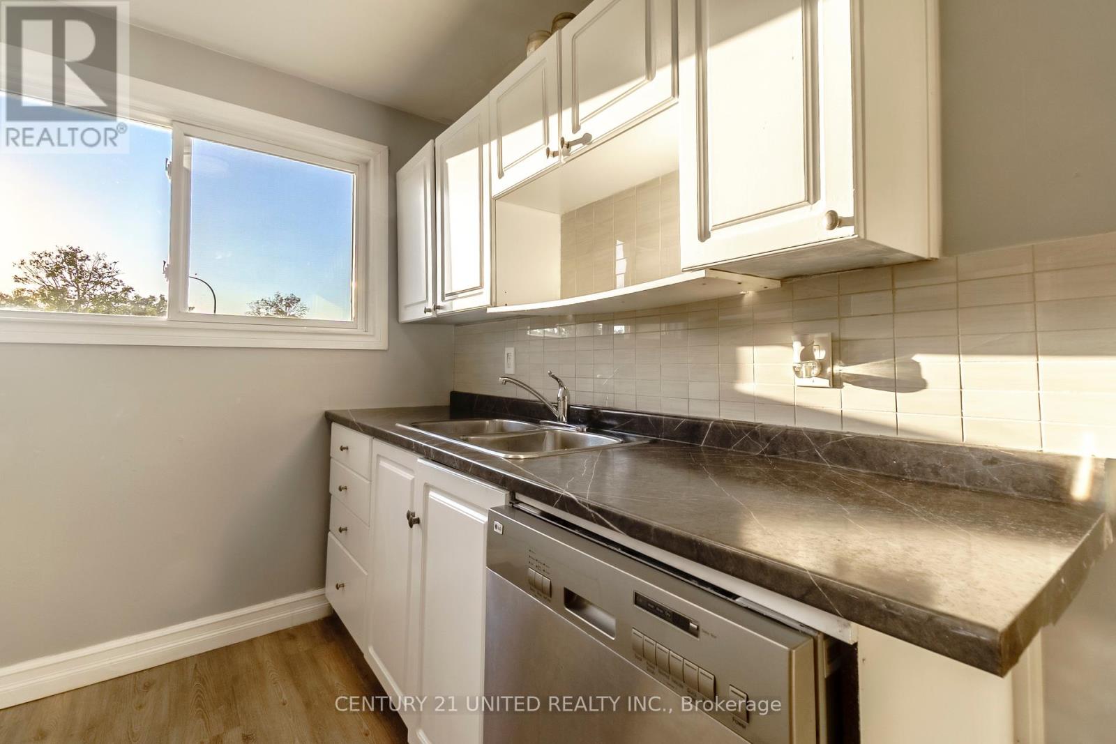 61 - 996 Sydenham Road, Peterborough (Ashburnham Ward 4), Ontario  K9J 7V7 - Photo 9 - X12452217