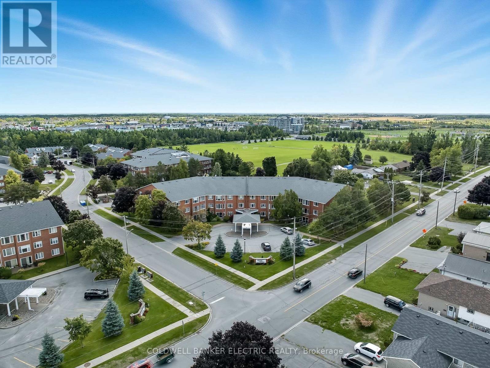 301 - 1 Heritage Way, Kawartha Lakes (Lindsay), Ontario  K9V 5P9 - Photo 2 - X12452338