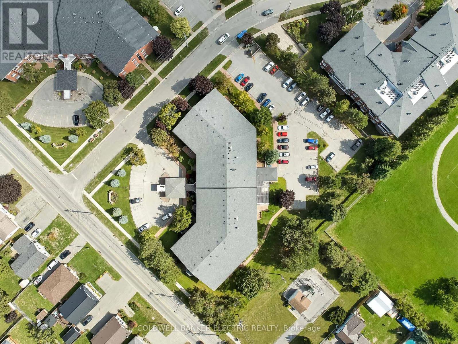 301 - 1 Heritage Way, Kawartha Lakes (Lindsay), Ontario  K9V 5P9 - Photo 3 - X12452338