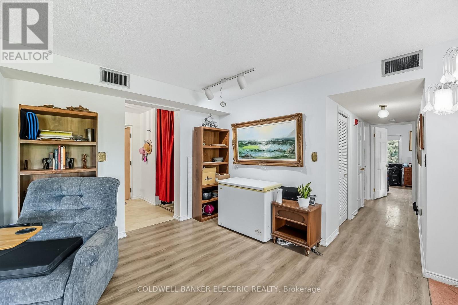 301 - 1 Heritage Way, Kawartha Lakes (Lindsay), Ontario  K9V 5P9 - Photo 32 - X12452338