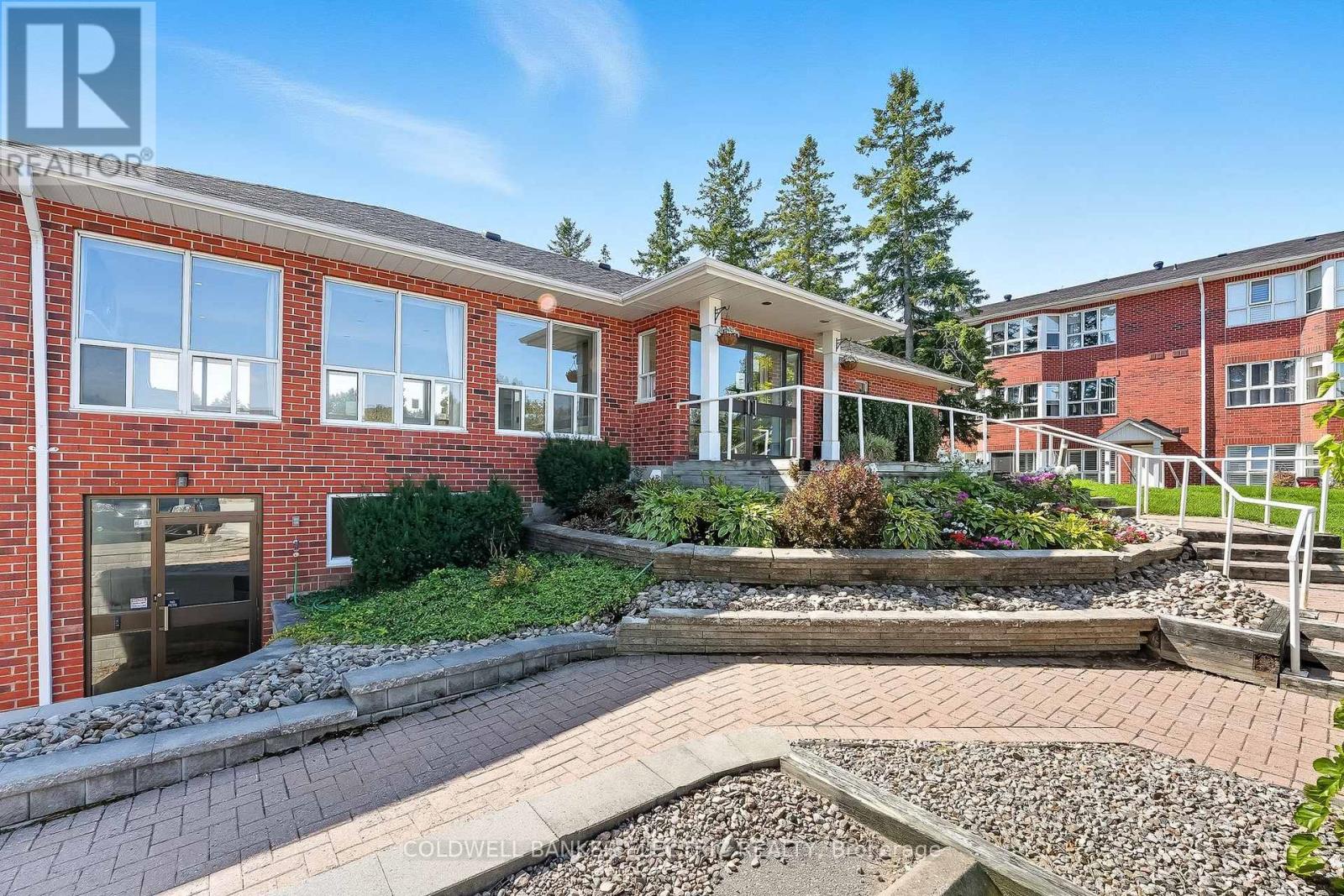 301 - 1 Heritage Way, Kawartha Lakes (Lindsay), Ontario  K9V 5P9 - Photo 43 - X12452338