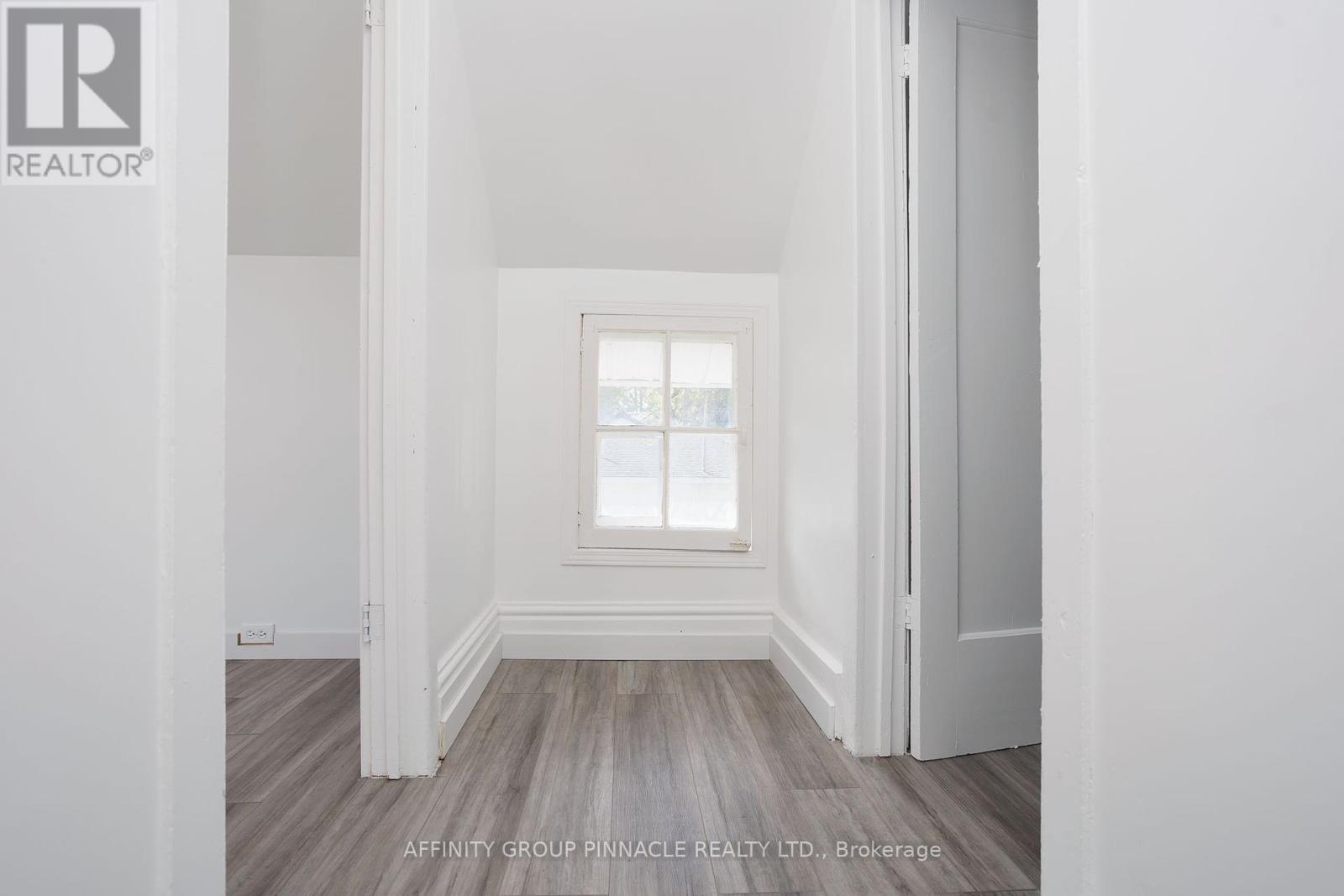 6 Duke Street, Kawartha Lakes (Lindsay), Ontario  K9V 2K4 - Photo 27 - X12452788