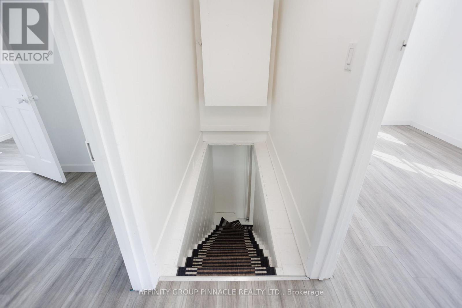 6 Duke Street, Kawartha Lakes (Lindsay), Ontario  K9V 2K4 - Photo 28 - X12452788