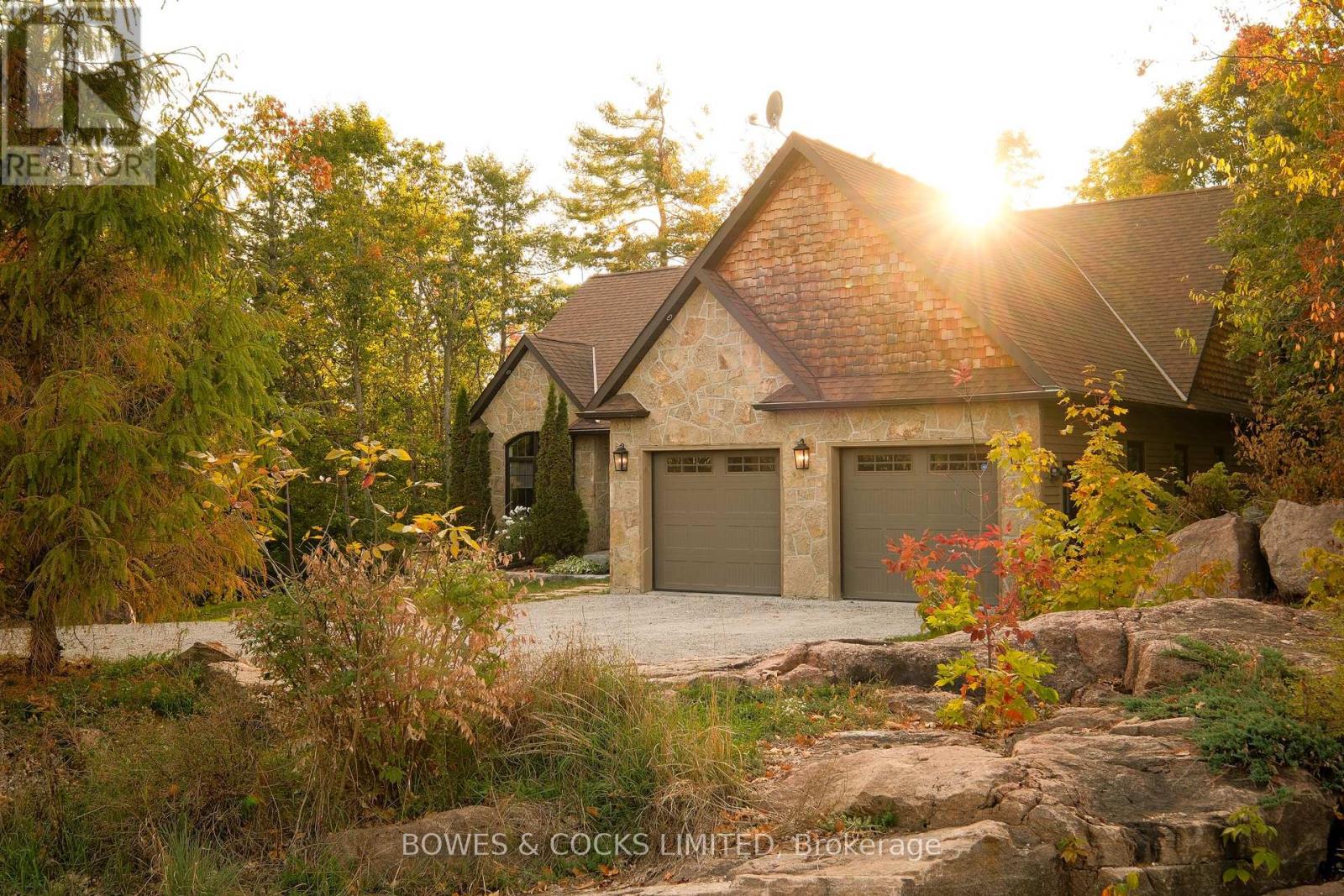 75 Mitchell Crescent, Trent Lakes, Ontario  K0L 1J0 - Photo 1 - X12452840