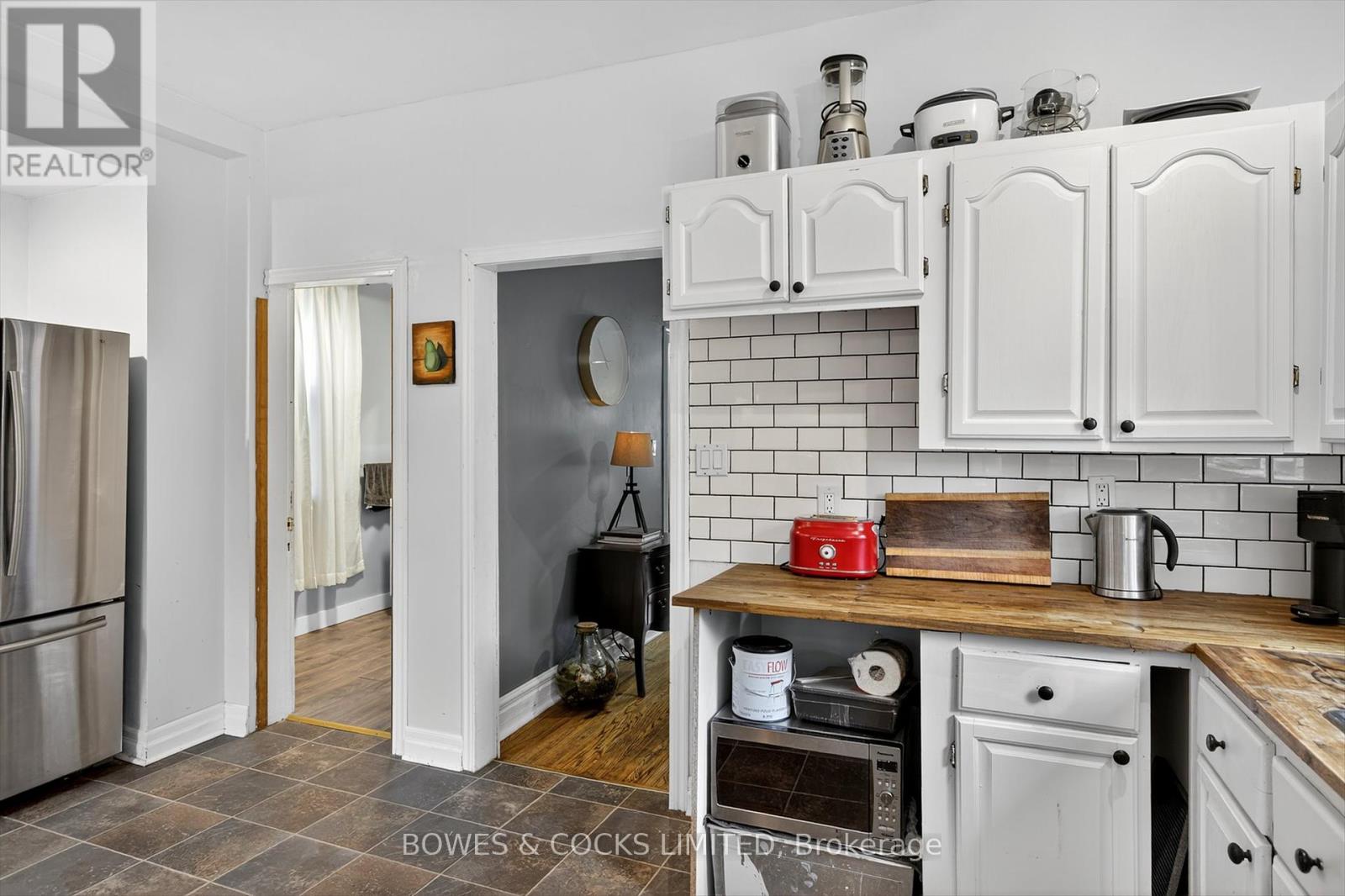597 Bolivar Street, Peterborough (Town Ward 3), Ontario  K9J 4R9 - Photo 18 - X12452850