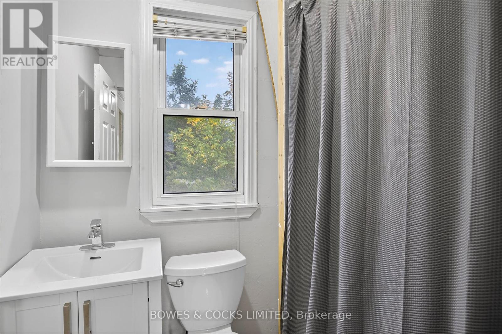 597 Bolivar Street, Peterborough (Town Ward 3), Ontario  K9J 4R9 - Photo 25 - X12452850