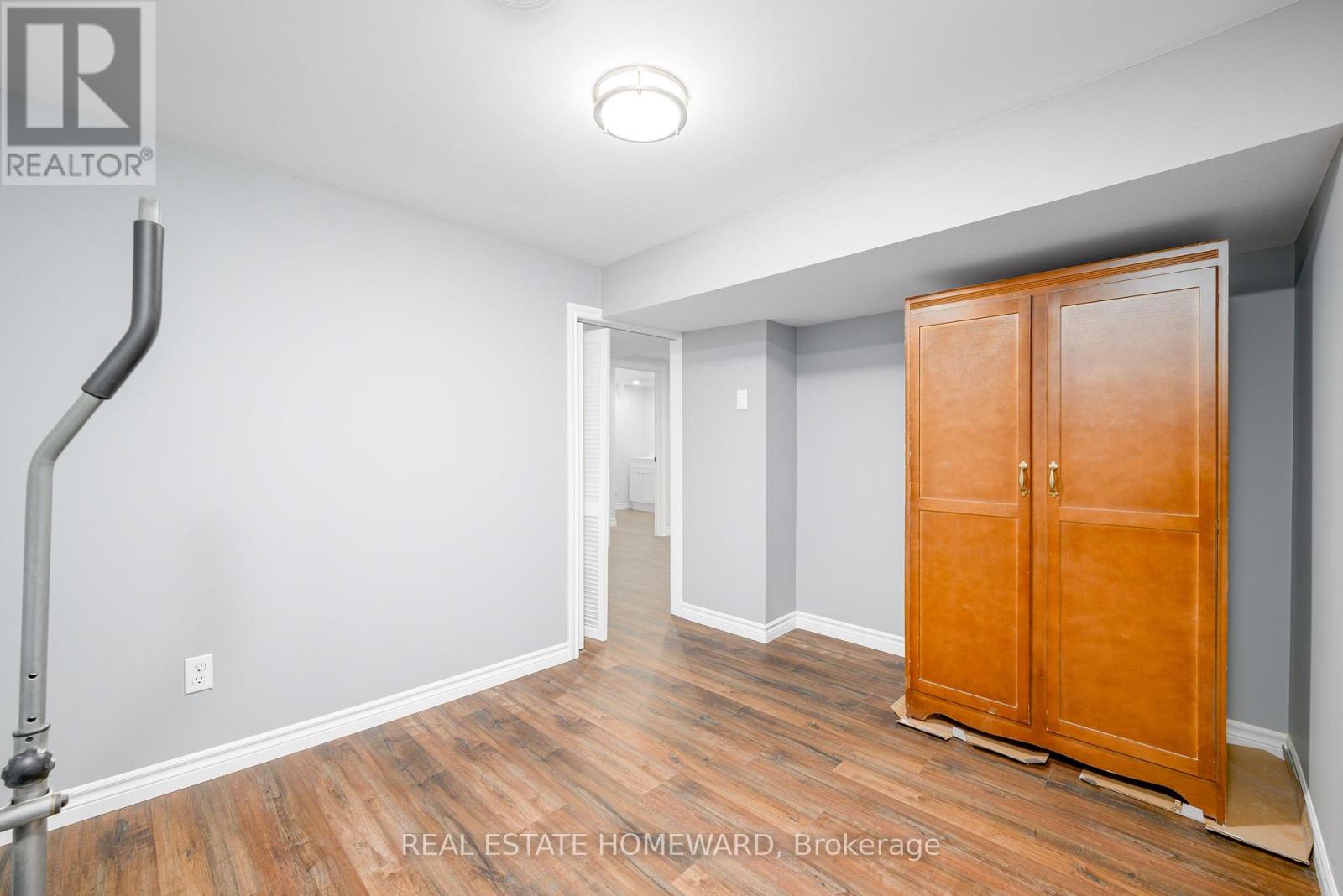 521 O'connell Road, Peterborough (Otonabee Ward 1), Ontario  K9J 4E2 - Photo 23 - X12453415