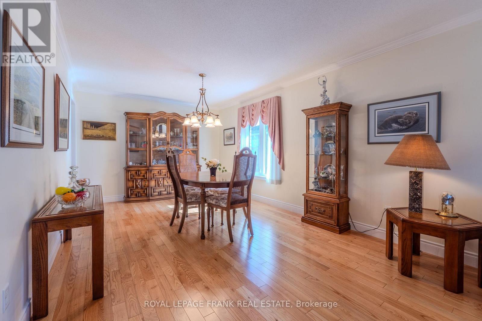15 Selena Street, Kawartha Lakes (Lindsay), Ontario  K9V 0B5 - Photo 12 - X12453435