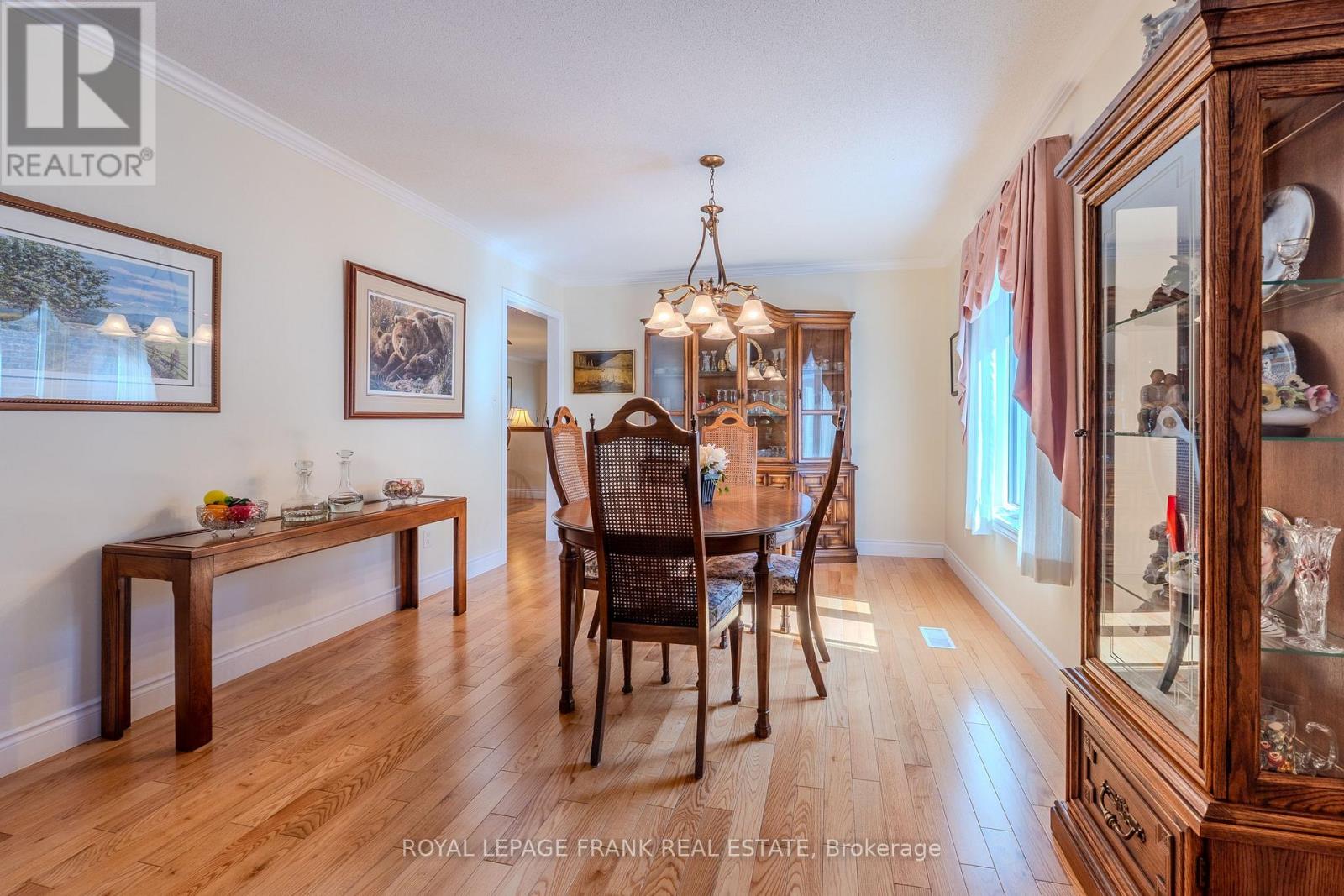 15 Selena Street, Kawartha Lakes (Lindsay), Ontario  K9V 0B5 - Photo 13 - X12453435