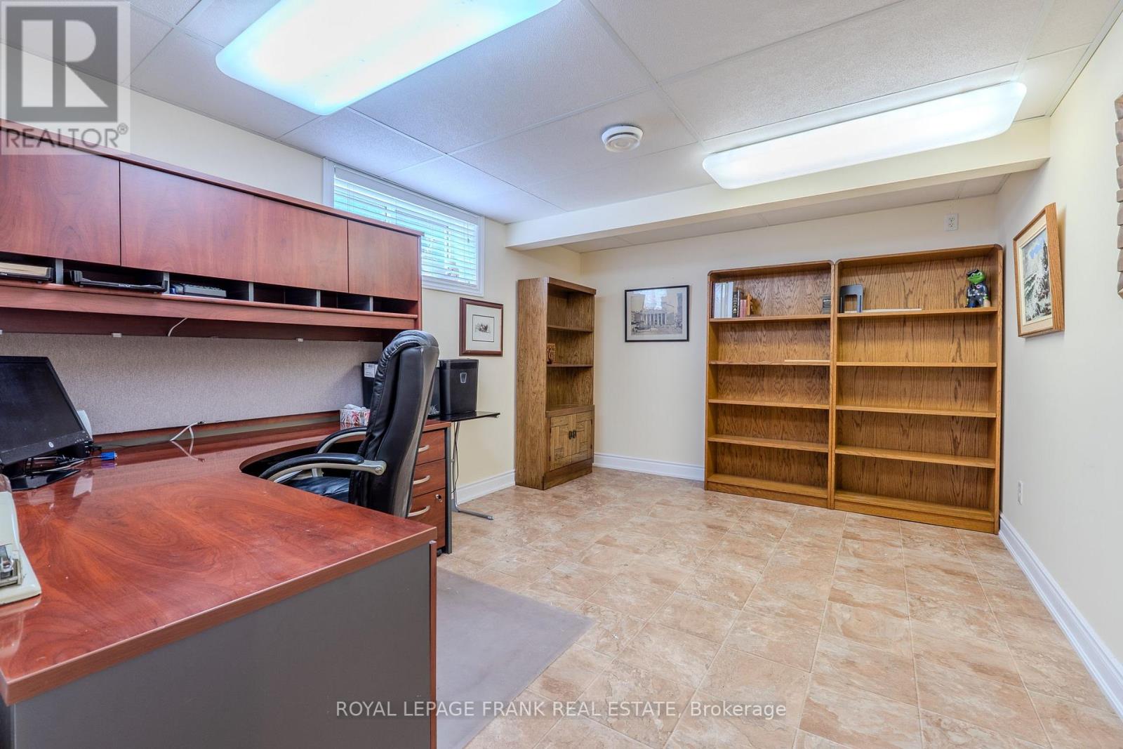 15 Selena Street, Kawartha Lakes (Lindsay), Ontario  K9V 0B5 - Photo 33 - X12453435