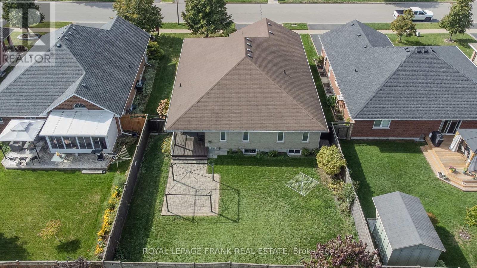 15 Selena Street, Kawartha Lakes (Lindsay), Ontario  K9V 0B5 - Photo 45 - X12453435