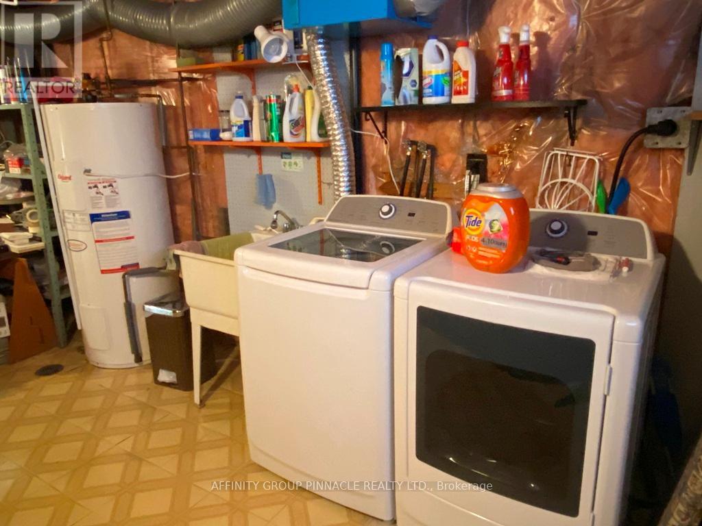 292 Victoria Avenue N, Kawartha Lakes (Lindsay), Ontario  K9V 6A8 - Photo 39 - X12453449