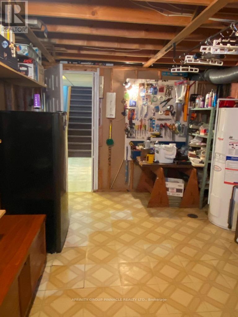 292 Victoria Avenue N, Kawartha Lakes (Lindsay), Ontario  K9V 6A8 - Photo 40 - X12453449