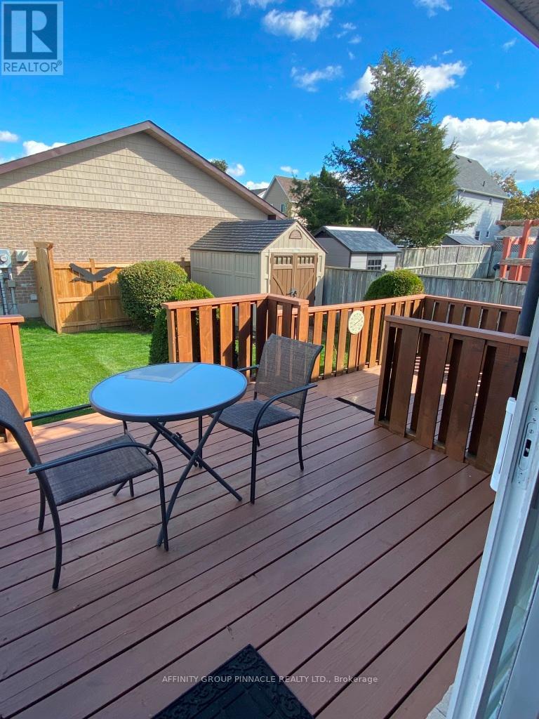 292 Victoria Avenue N, Kawartha Lakes (Lindsay), Ontario  K9V 6A8 - Photo 44 - X12453449