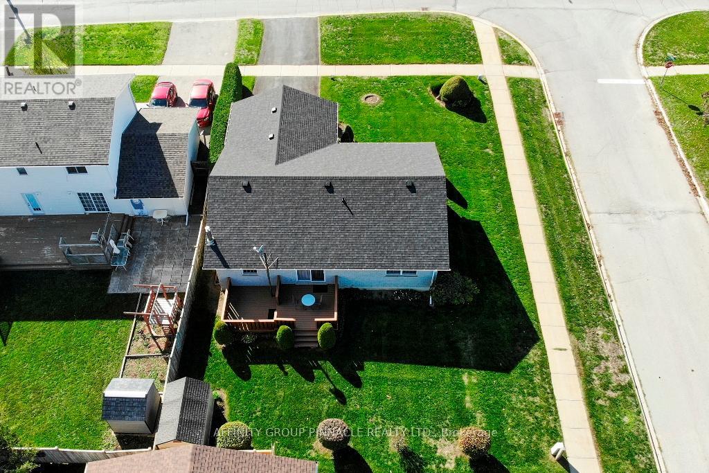 292 Victoria Avenue N, Kawartha Lakes (Lindsay), Ontario  K9V 6A8 - Photo 48 - X12453449