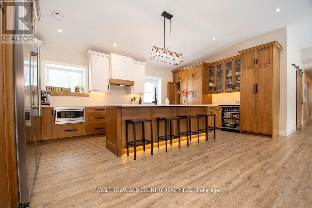829 Peace Road, Kawartha Lakes (Emily), Ontario  K0L 2W0 - Photo 9 - X12453519
