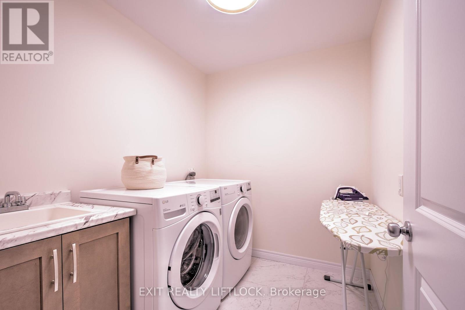 603 Lemay Grove, Peterborough (Monaghan Ward 2), Ontario  K9K 0G9 - Photo 36 - X12453561