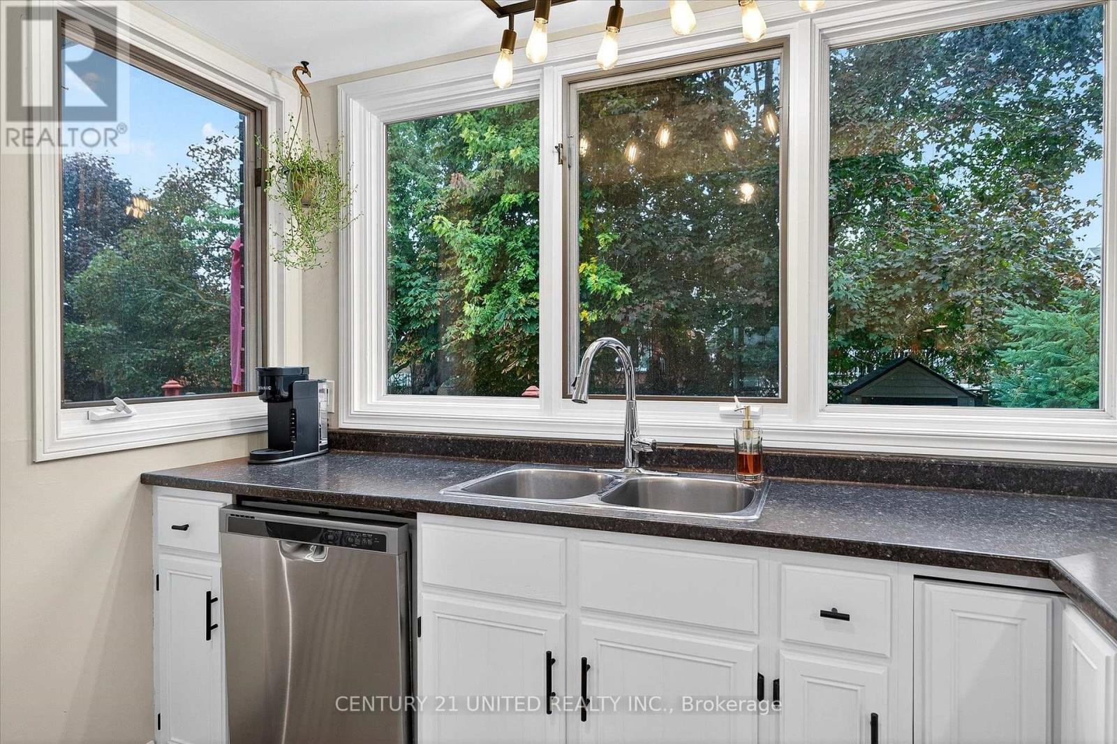 1481 Wildlark Drive, Peterborough (Monaghan Ward 2), Ontario  K9K 1X4 - Photo 16 - X12453636