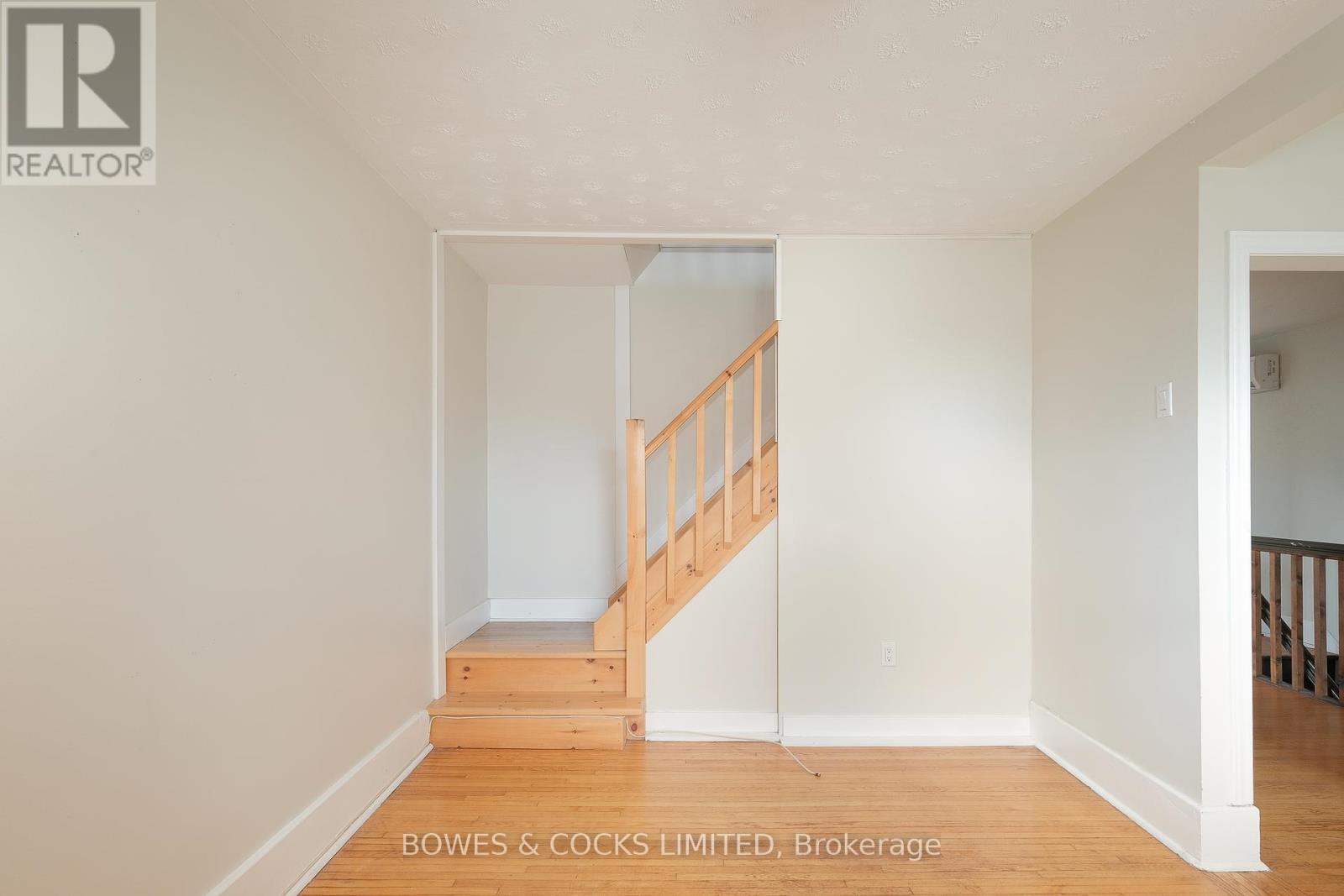 530 Chamberlain Street, Peterborough (Town Ward 3), Ontario  K9J 4L5 - Photo 19 - X12453761