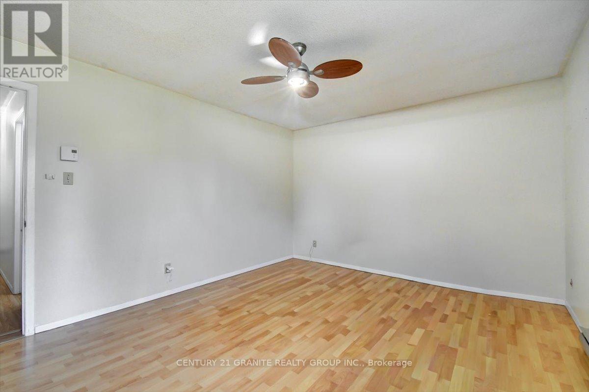 4 Maxwell Settlement Road, Bancroft (Bancroft Ward), Ontario  K0L 1C0 - Photo 11 - X12453851