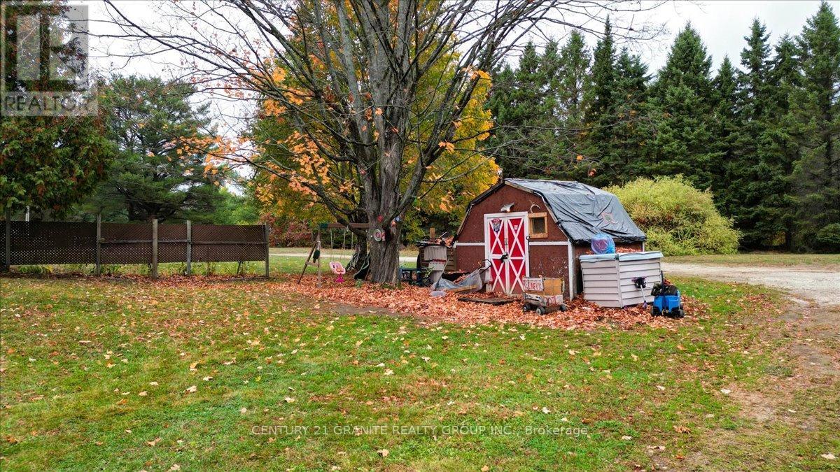 4 Maxwell Settlement Road, Bancroft (Bancroft Ward), Ontario  K0L 1C0 - Photo 37 - X12453851