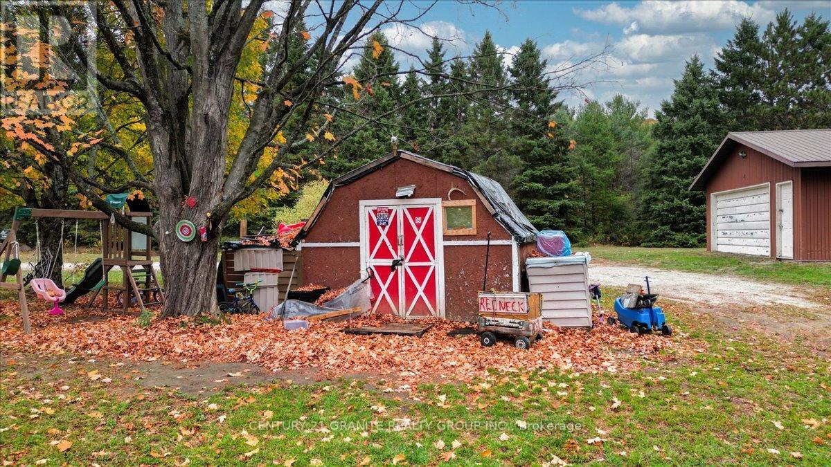 4 Maxwell Settlement Road, Bancroft (Bancroft Ward), Ontario  K0L 1C0 - Photo 38 - X12453851