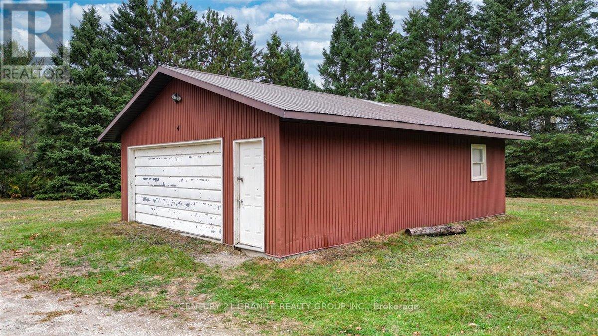 4 Maxwell Settlement Road, Bancroft (Bancroft Ward), Ontario  K0L 1C0 - Photo 40 - X12453851