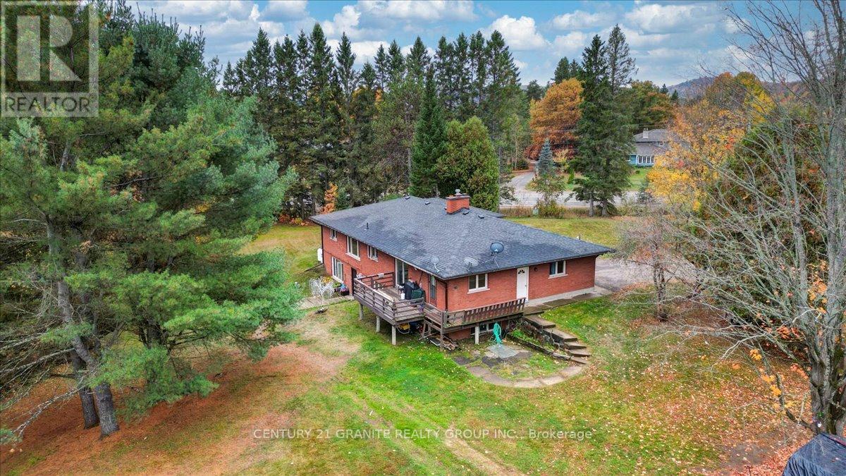 4 Maxwell Settlement Road, Bancroft (Bancroft Ward), Ontario  K0L 1C0 - Photo 44 - X12453851