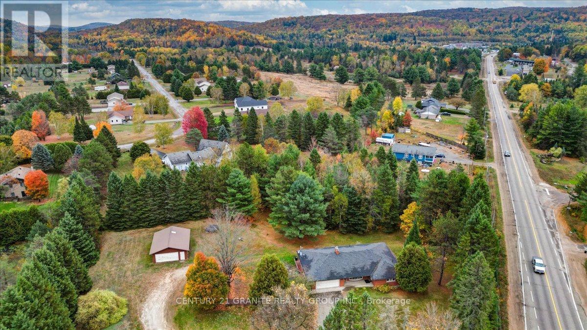 4 Maxwell Settlement Road, Bancroft (Bancroft Ward), Ontario  K0L 1C0 - Photo 49 - X12453851