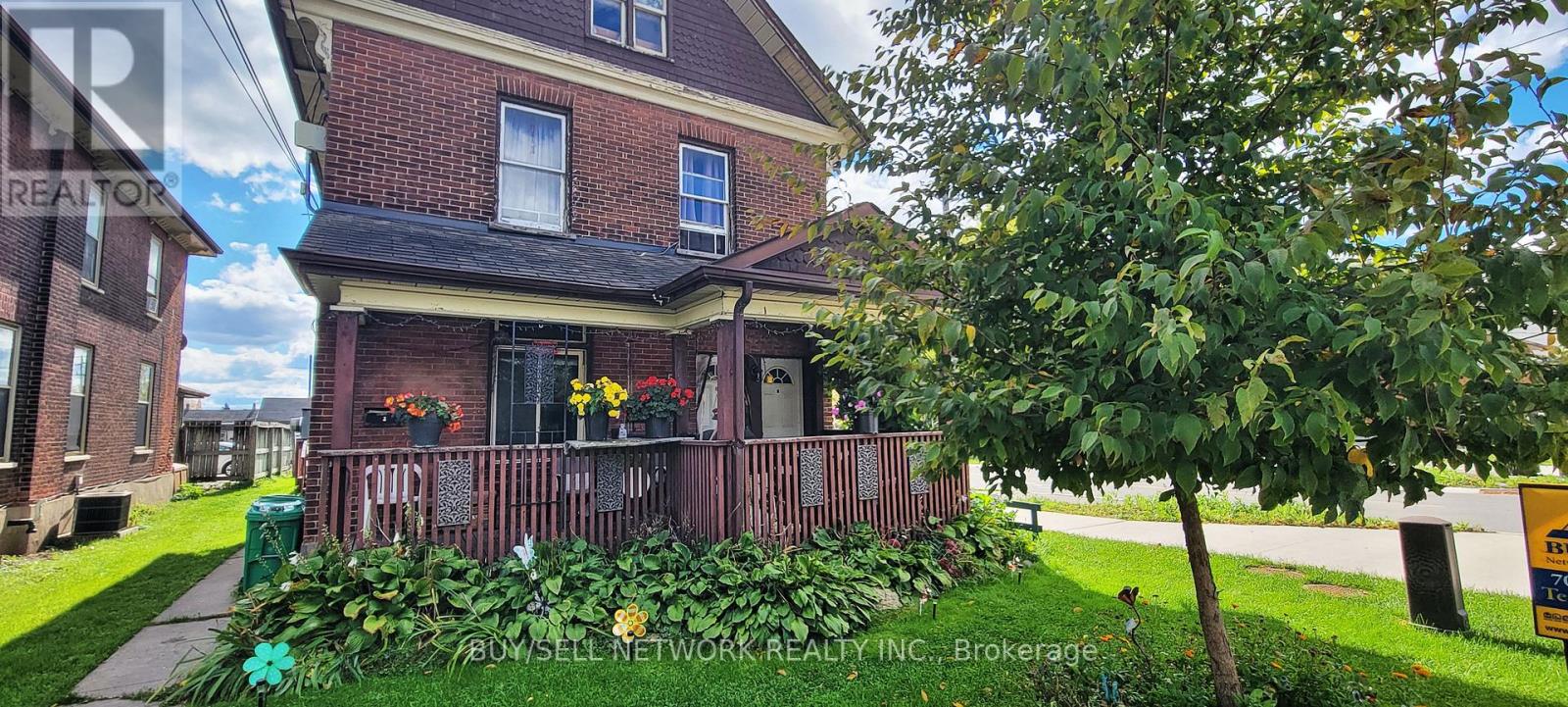 257 Dalhousie Street, Peterborough (Town Ward 3), Ontario  K9J 2M3 - Photo 3 - X12454570