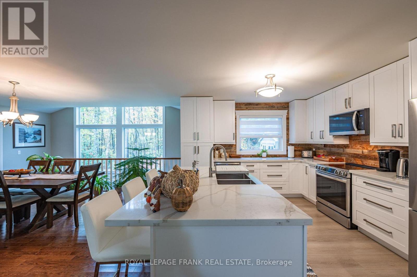 25 Lakeland Avenue, Trent Lakes, Ontario  K0L 1J0 - Photo 13 - X12454715