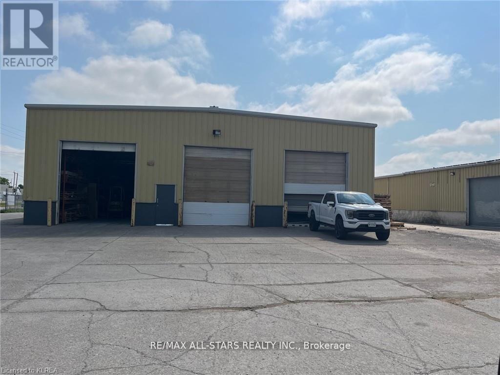D - 70 Mount Hope Street, Kawartha Lakes (Lindsay), Ontario  K9V 5G4 - Photo 2 - X12454721