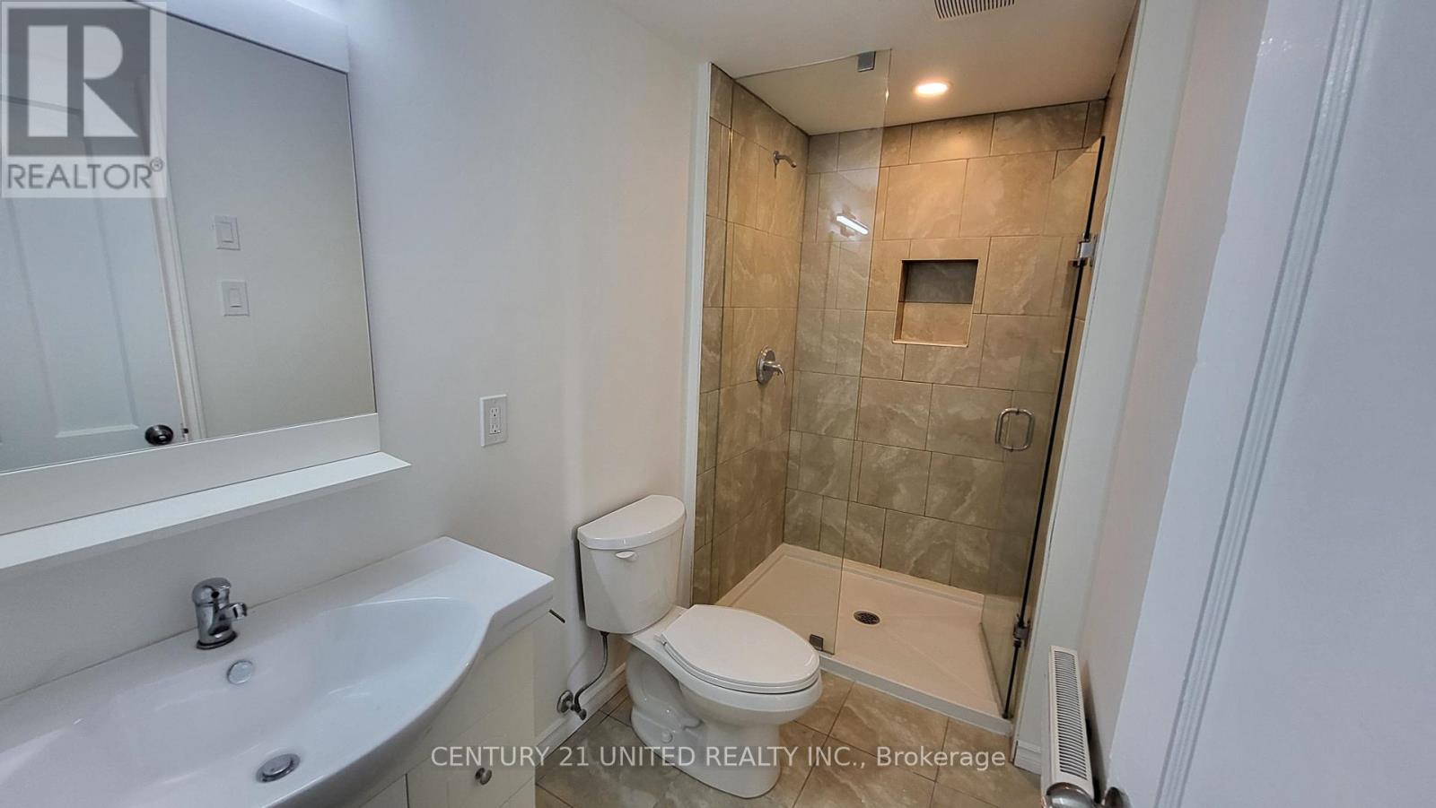 7 - 172.5 Hunter Street, Peterborough (Town Ward 3), Ontario  K9H 2L2 - Photo 8 - X12455023