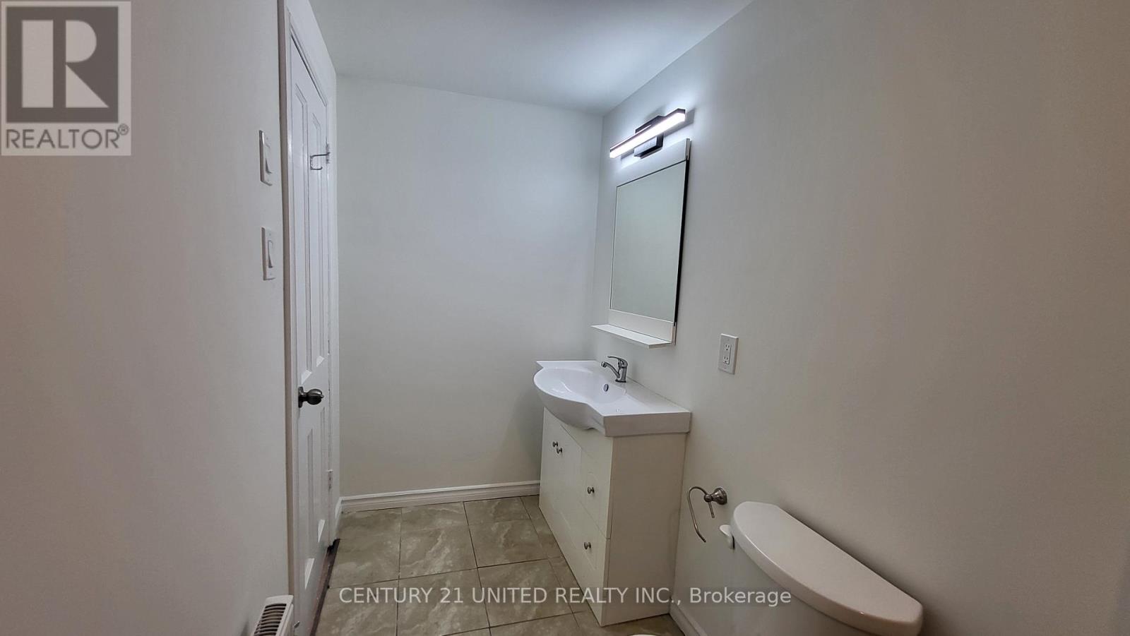 7 - 172.5 Hunter Street, Peterborough (Town Ward 3), Ontario  K9H 2L2 - Photo 9 - X12455023