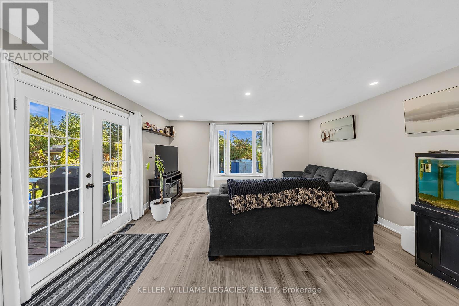 74 Cowans Crescent, Kawartha Lakes (Emily), Ontario  K0L 2W0 - Photo 10 - X12455182